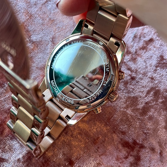 Michael Kors Woman’s Watch - Picture 5 of 10